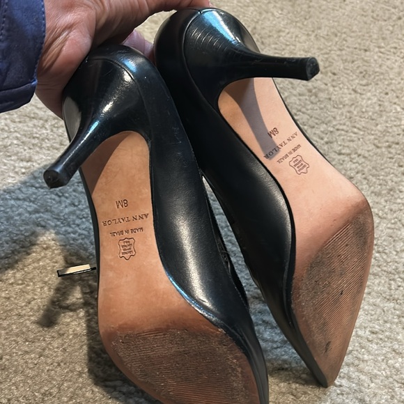 Ann Taylor - Picture 4 of 6